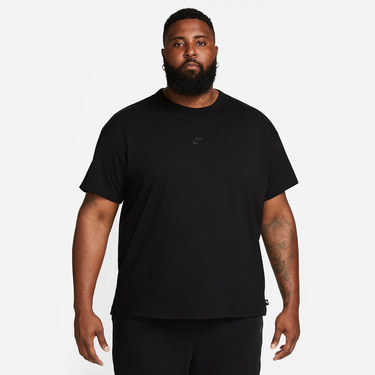 Nike Sportswear Premium Essentials -  Front Model Photo