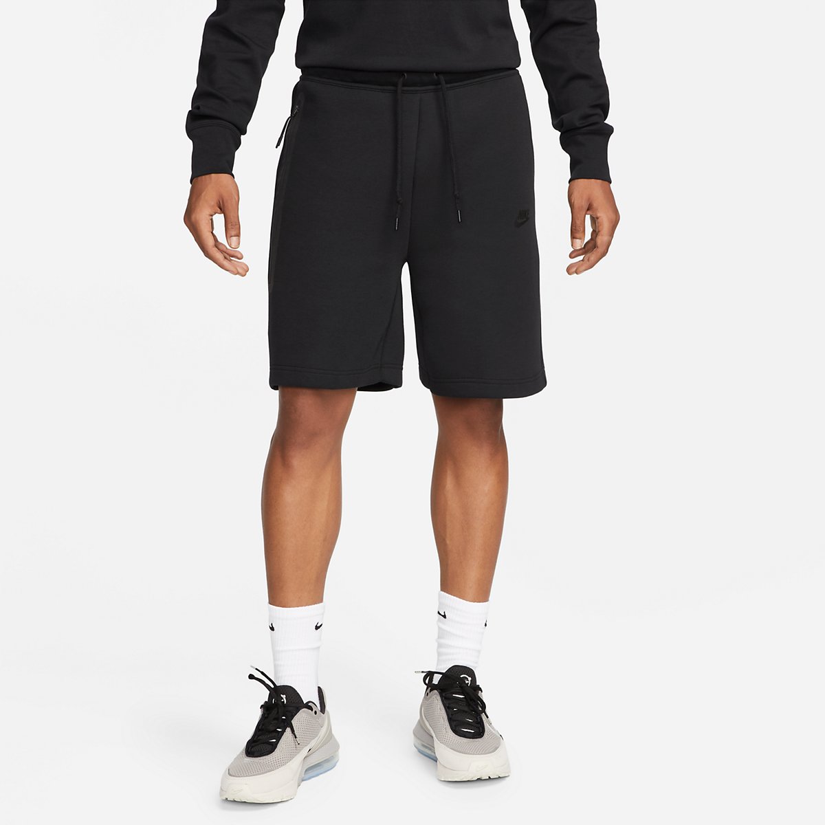 Nike Sportswear Tech Fleece -  Front Model Photo