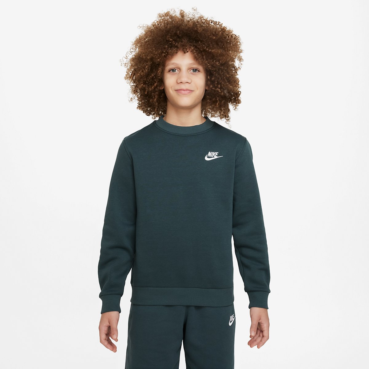 Nike Sportswear Club Fleece -  Front Model Photo