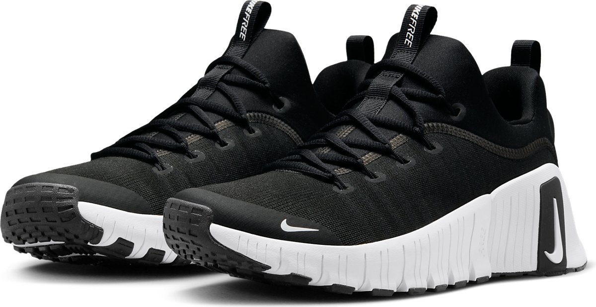 Nike Free Metcon 6 -  Pair Front Hollow Photo